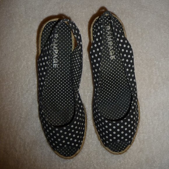 Rampage Vintage-Style Polka Dots Peep-toe 3-in Wedge, Size 6 - Picture 3 of 7